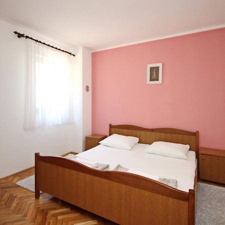 Apartments Karamarko Baška Extérieur photo